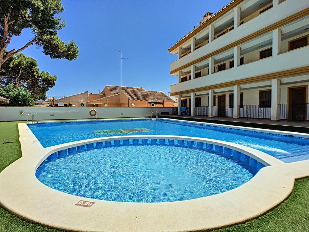 Beautiful 1 Bedroom Apartment In Roda, Los Alcazares. Larger Than Average. Eksteriør bilde